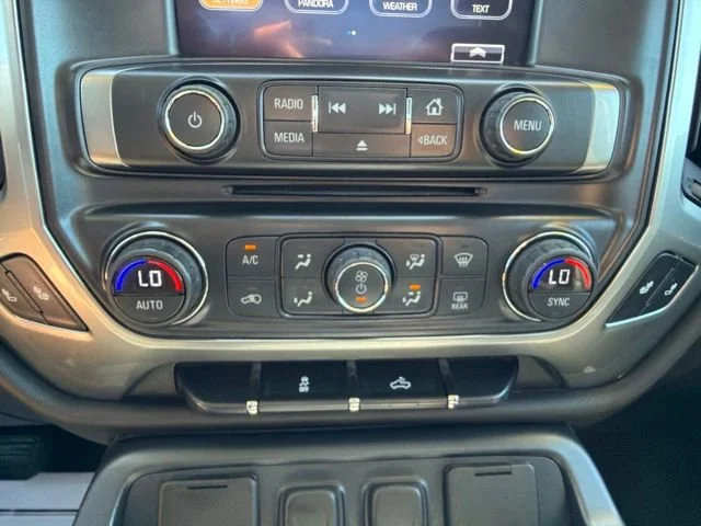 Used 2016 SUMMIT WHITE Chevrolet LT image 17