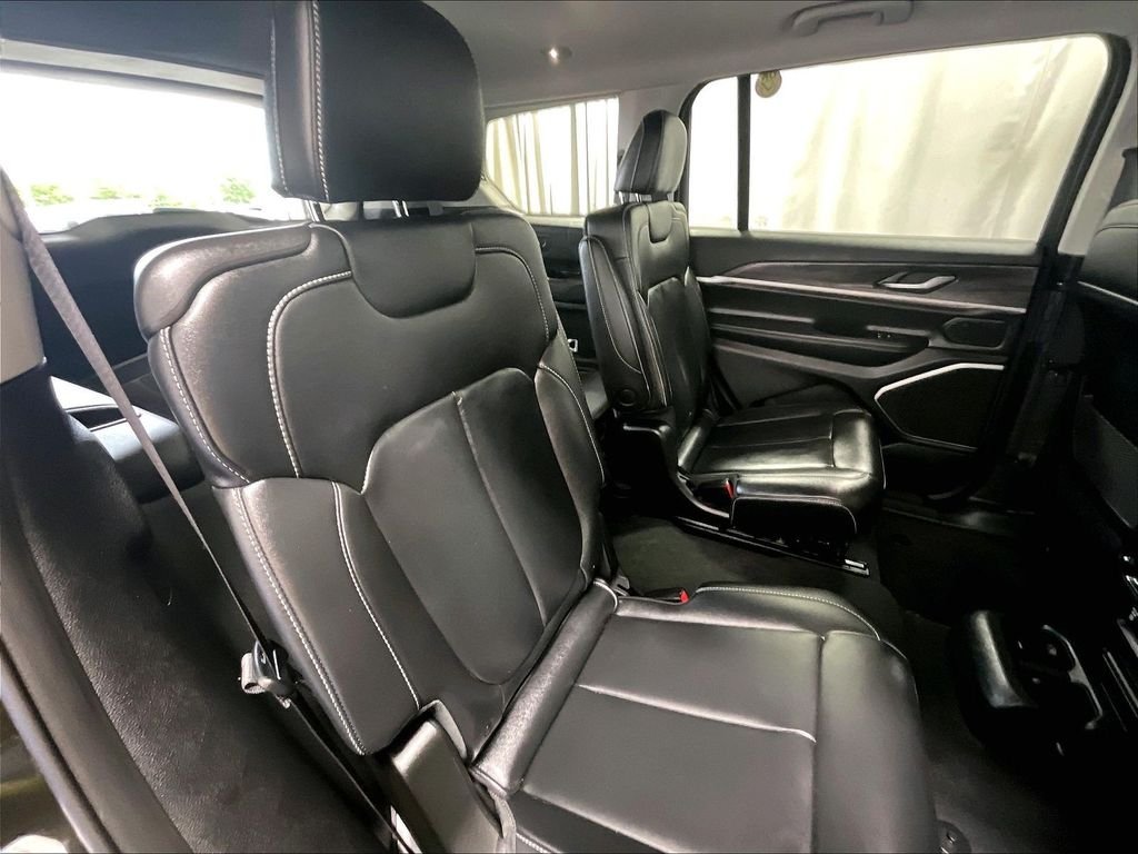 Used 2022 Black Jeep Limited image 16