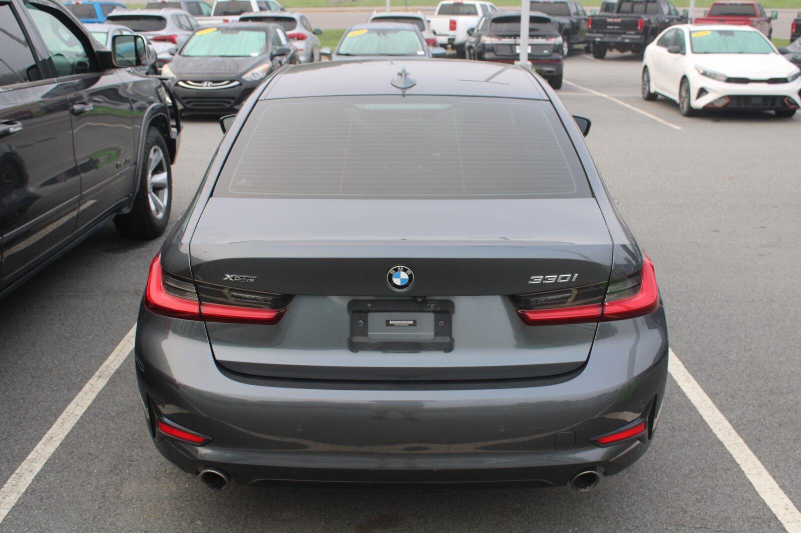 Used 2021 Mineral Gray Metallic BMW 330i xDrive image 7