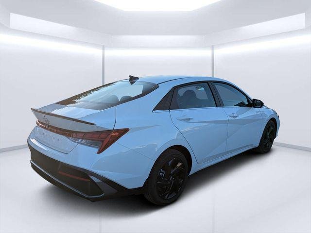 New 2026 White Hyundai SEL Sport image 3