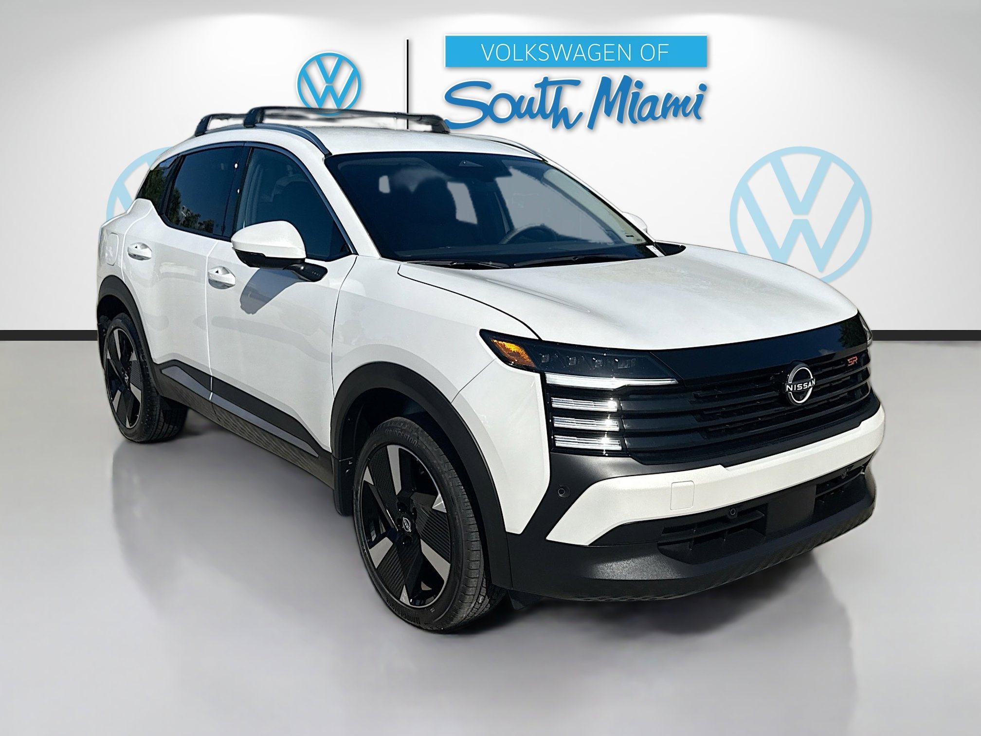 Used 2025 Aspen White Tricoat Nissan SR image 1