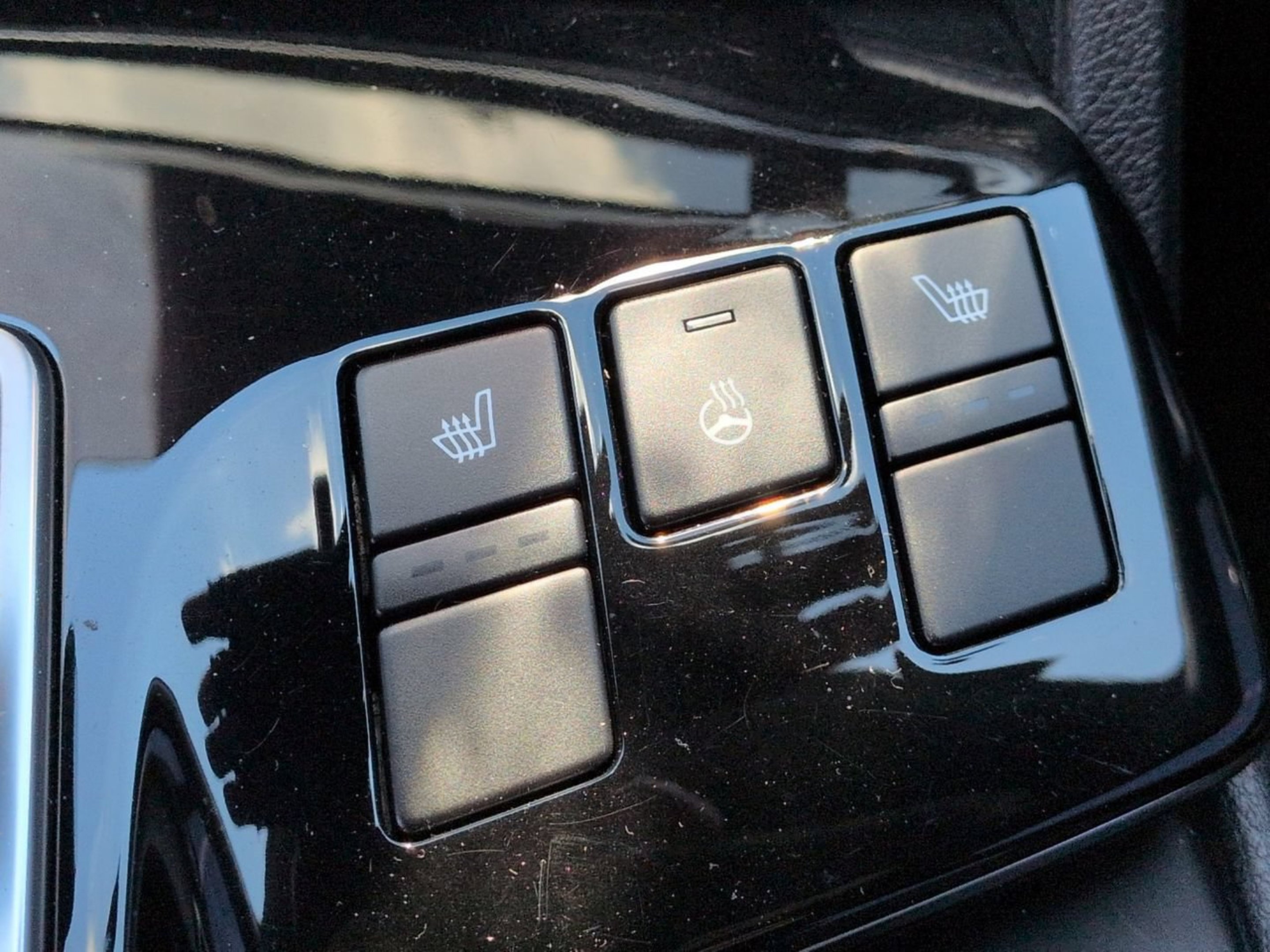 Used 2023 Glacier White Pearl/Ebony Black Roof Kia X-Pro image 24