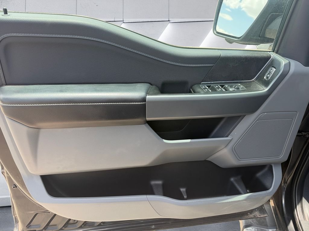 Used 2024 Black Ford XLT image 12