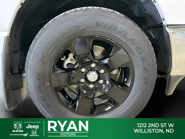 Used 2023 White Ram Big Horn/Lone Star image 49