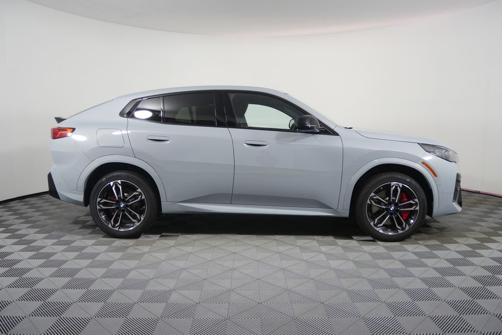 New 2027 Brooklyn Grey Metallic BMW xDrive28i image 3