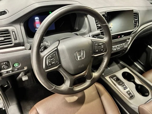 Used 2025 Brown Honda RTL image 16