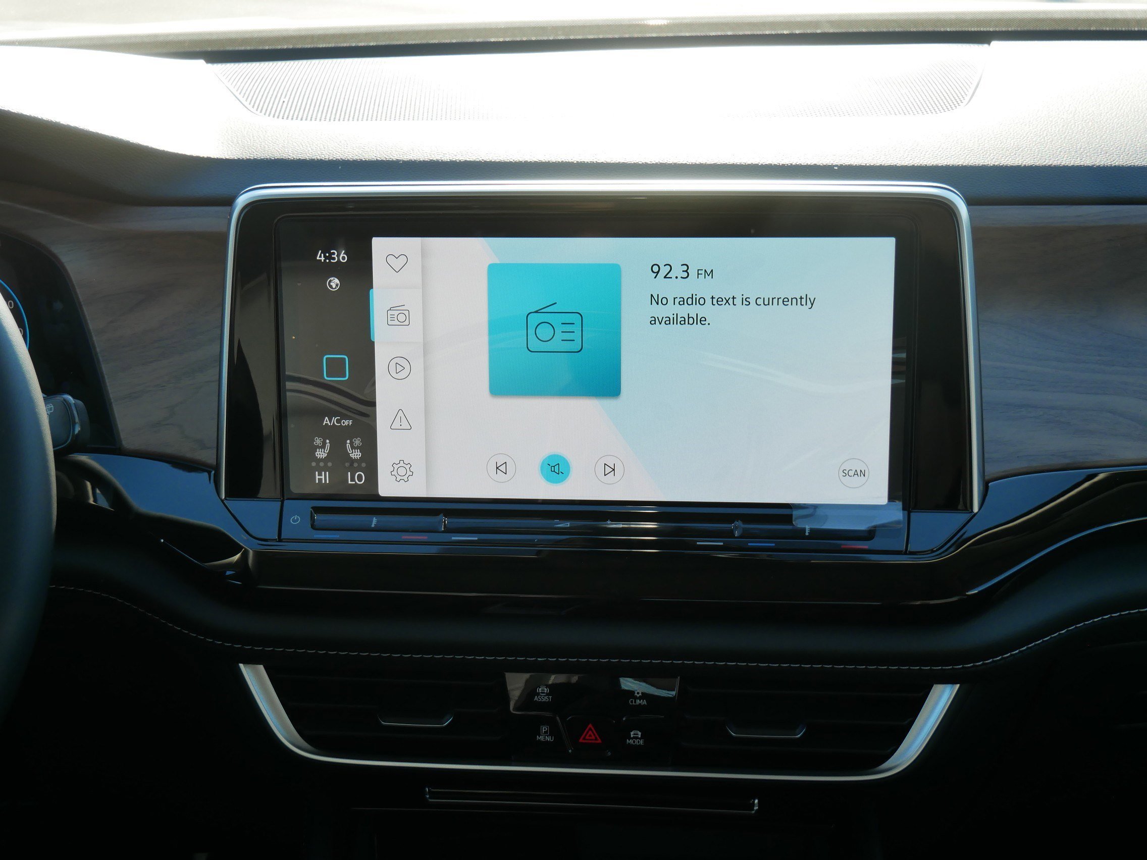 2026 Volkswagen Atlas SE w/Tech - Photo 11