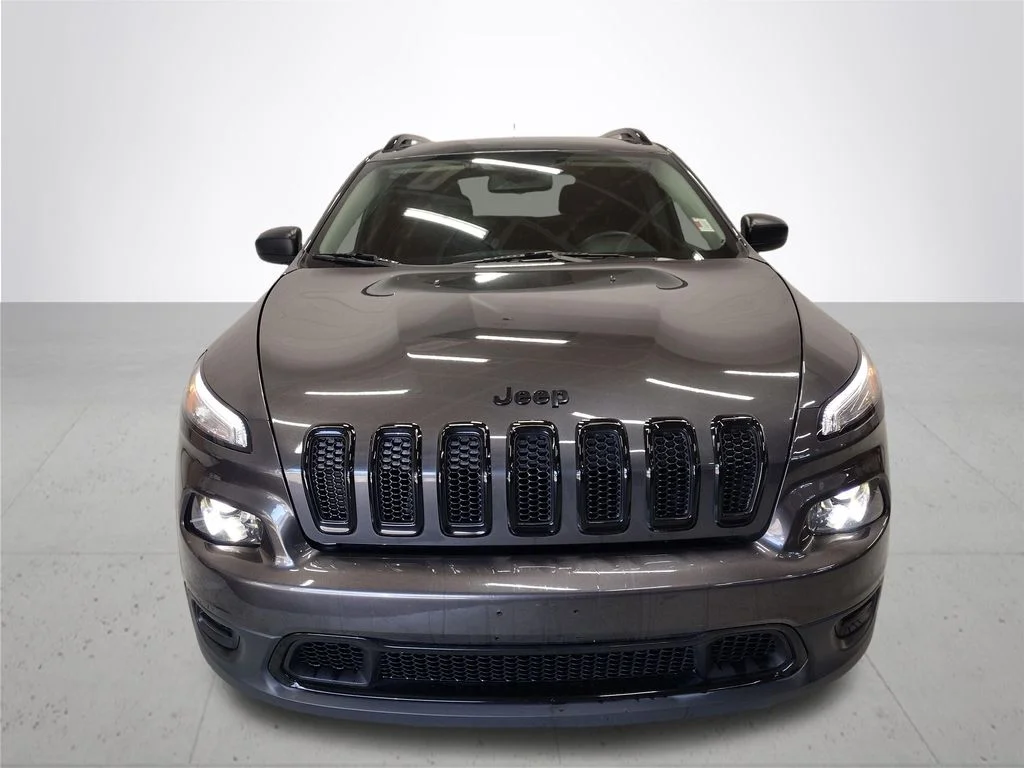 Used 2017 Gray Jeep Sport image 3