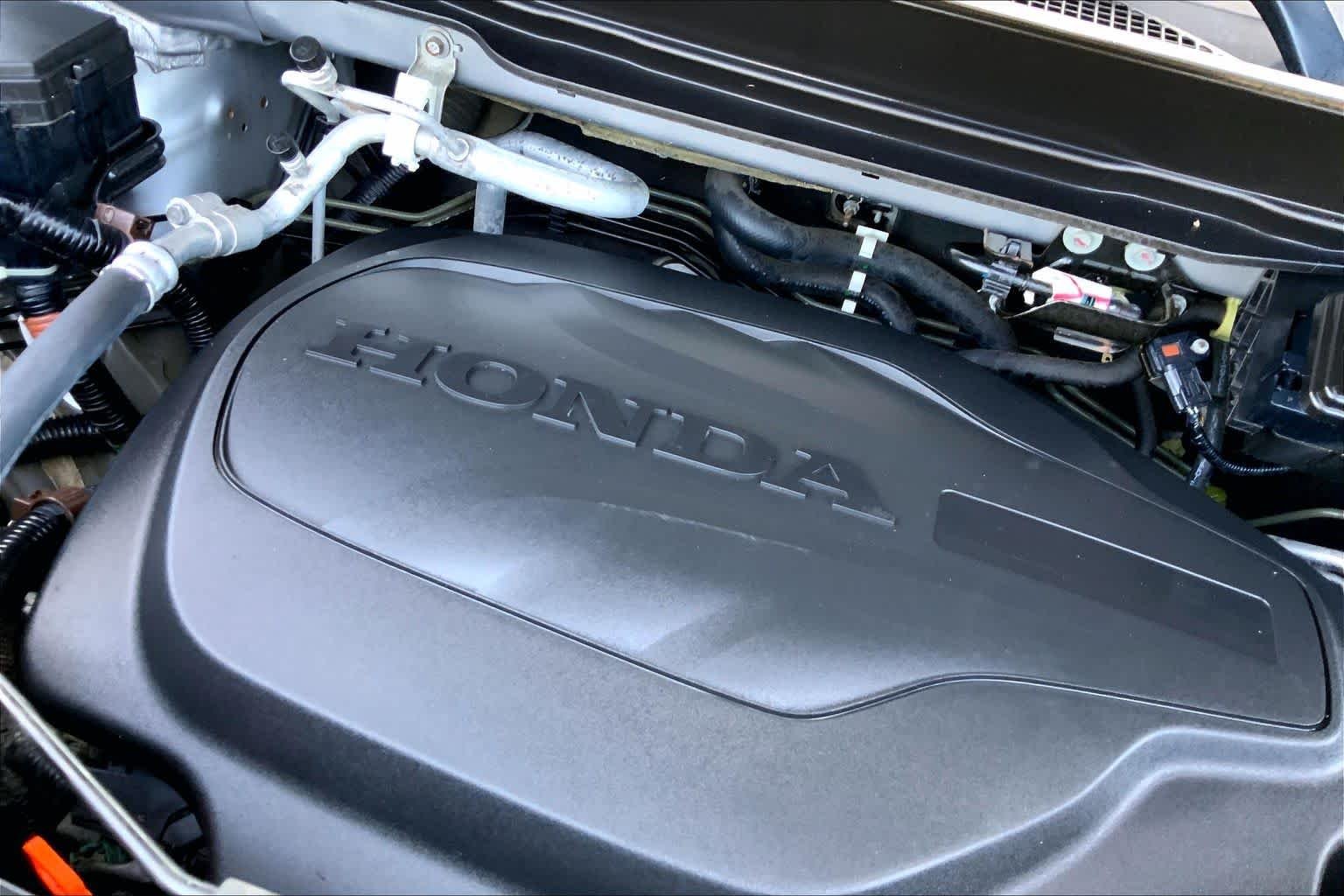 Used 2019 Lunar Silver Metallic Honda EX-L image 33