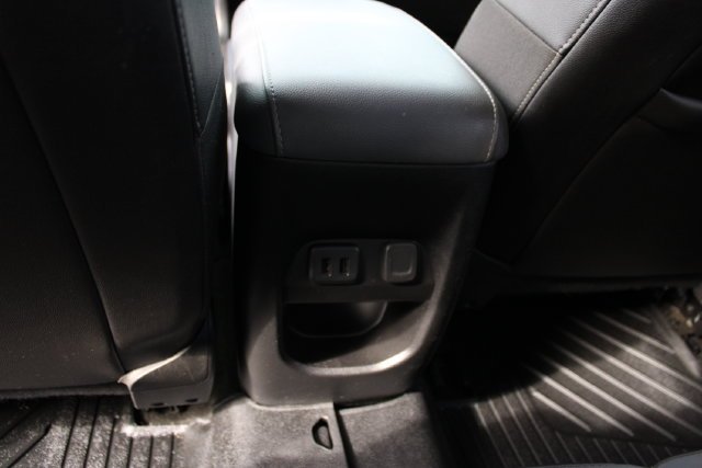 Used 2018 BLACK Chevrolet 4WD Z71 image 23