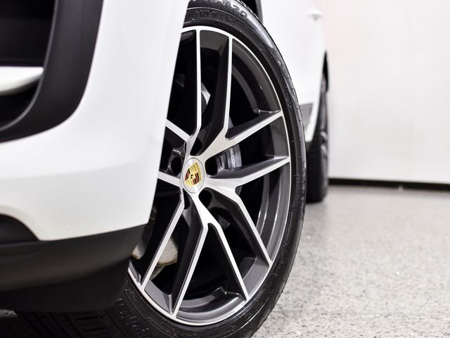 Used 2025 White Porsche  image 10