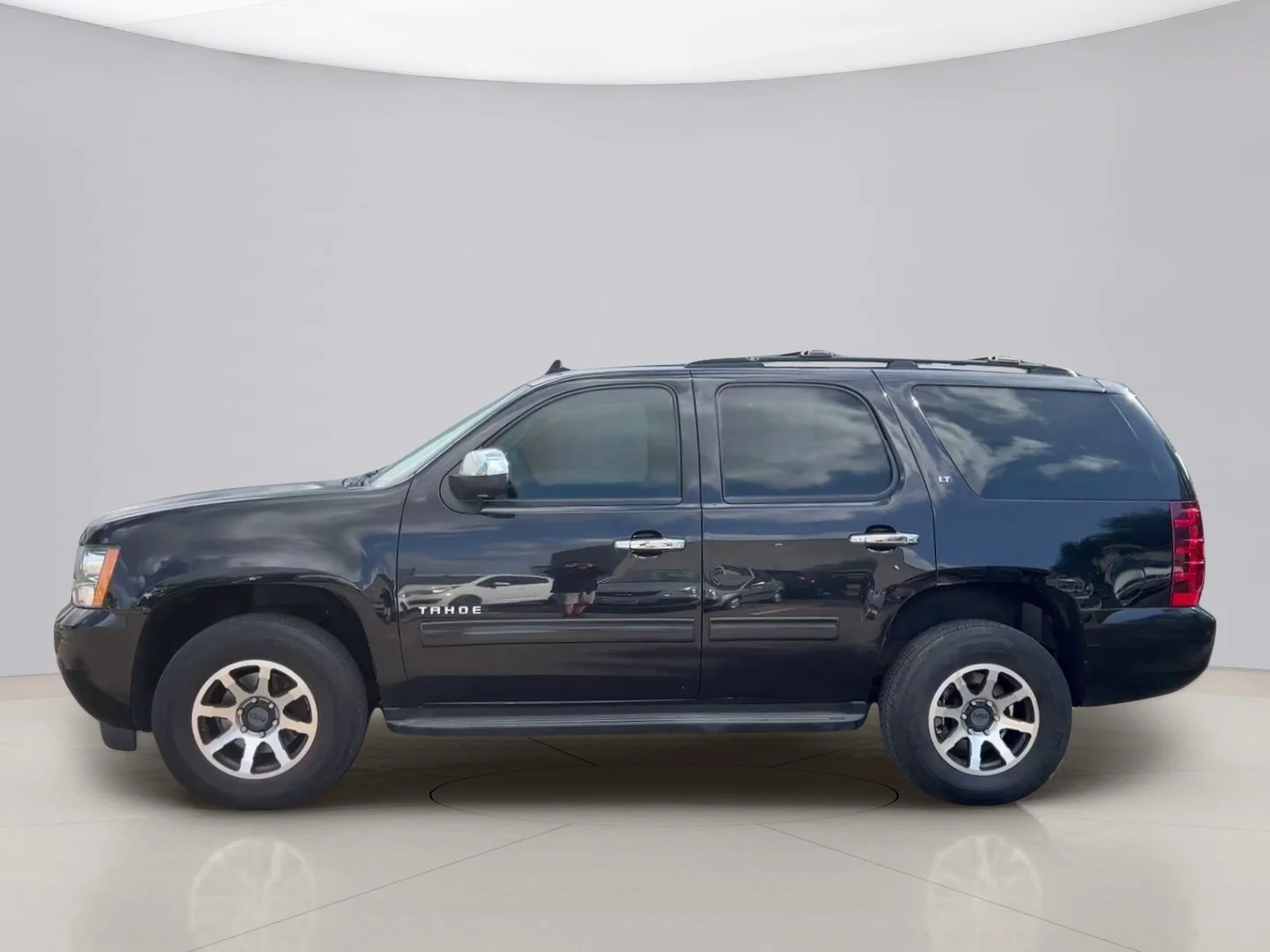 Used 2013 Black Chevrolet LT image 2