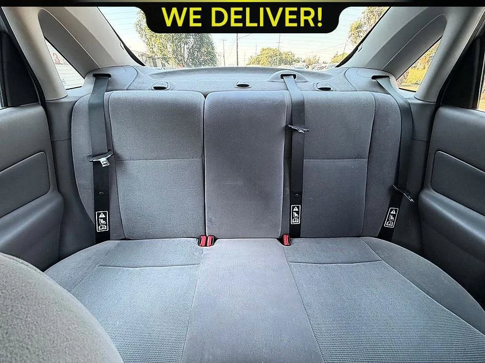 Used 2002 Silver Ford SE Base image 16