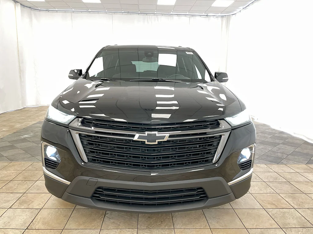 Used 2023 Mosaic Black Metallic Chevrolet LT Cloth image 30