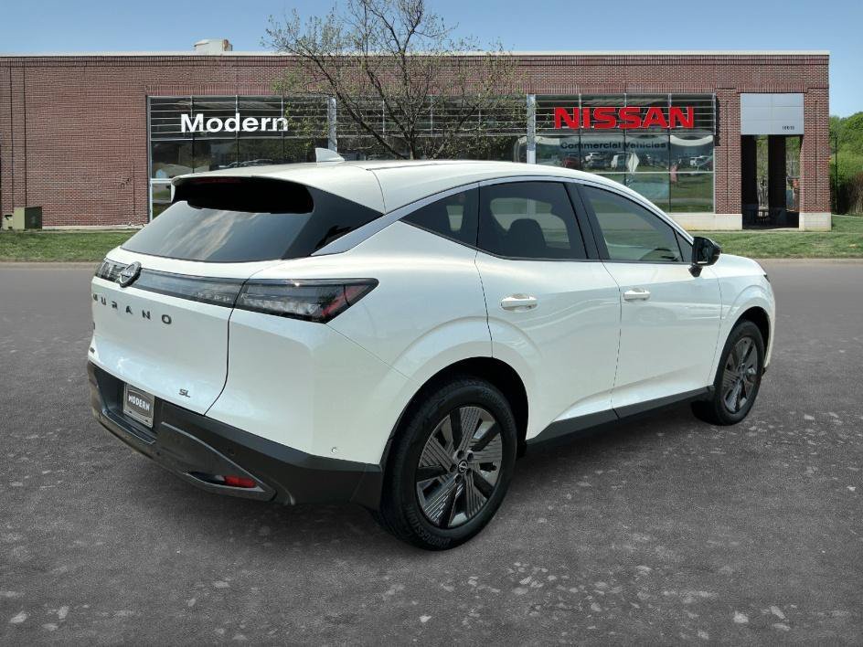 Used 2025 Everest White Pearl Tricoat Nissan SL image 4