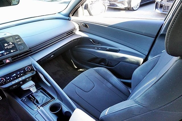 Used 2026 Gray Hyundai SEL Sport image 19