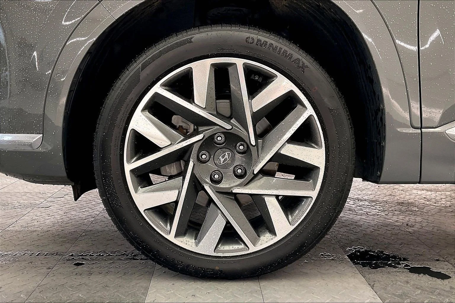Used 2023 Hampton Gray Hyundai Calligraphy image 8