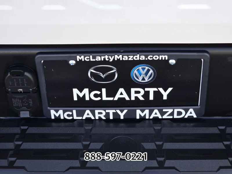 Used 2022 Glacier White NISSAN SV image 15