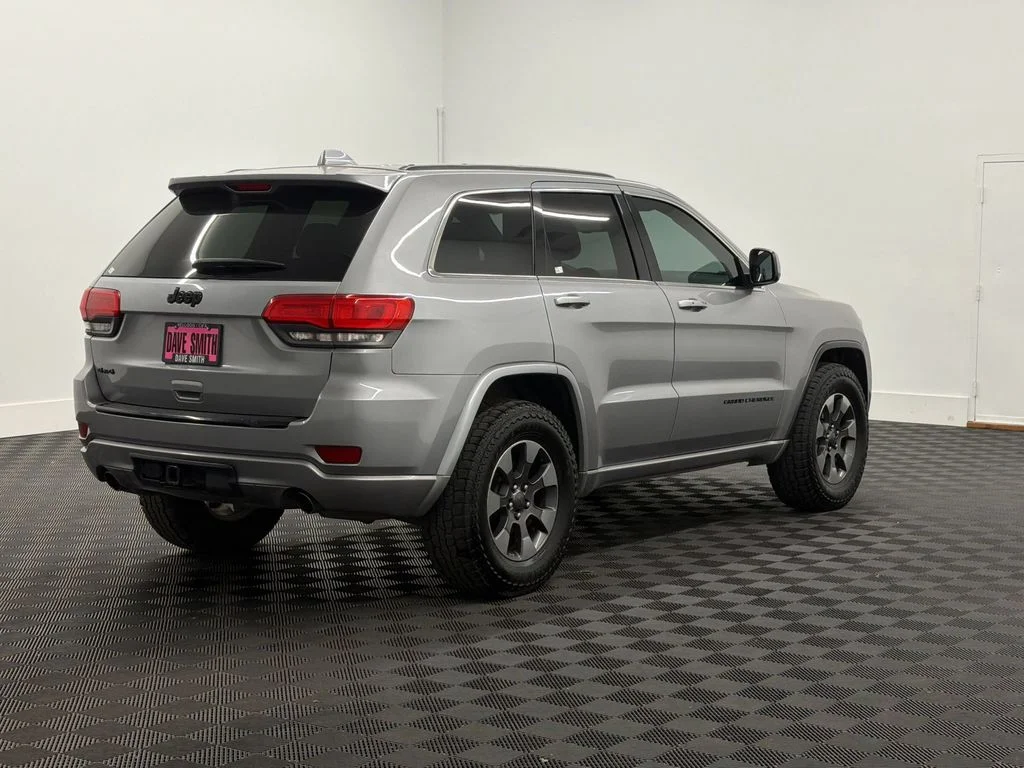Used 2014 Billet Silver Metallic Clearcoat Jeep Altitude image 9