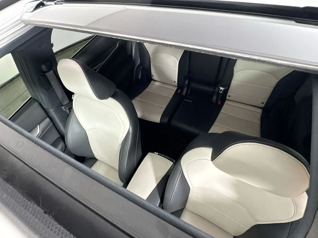 Certified Used 2024 White INFINITI LUXE image 29