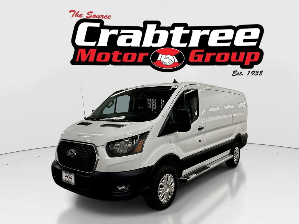 Used 2025 White Ford Base image 1