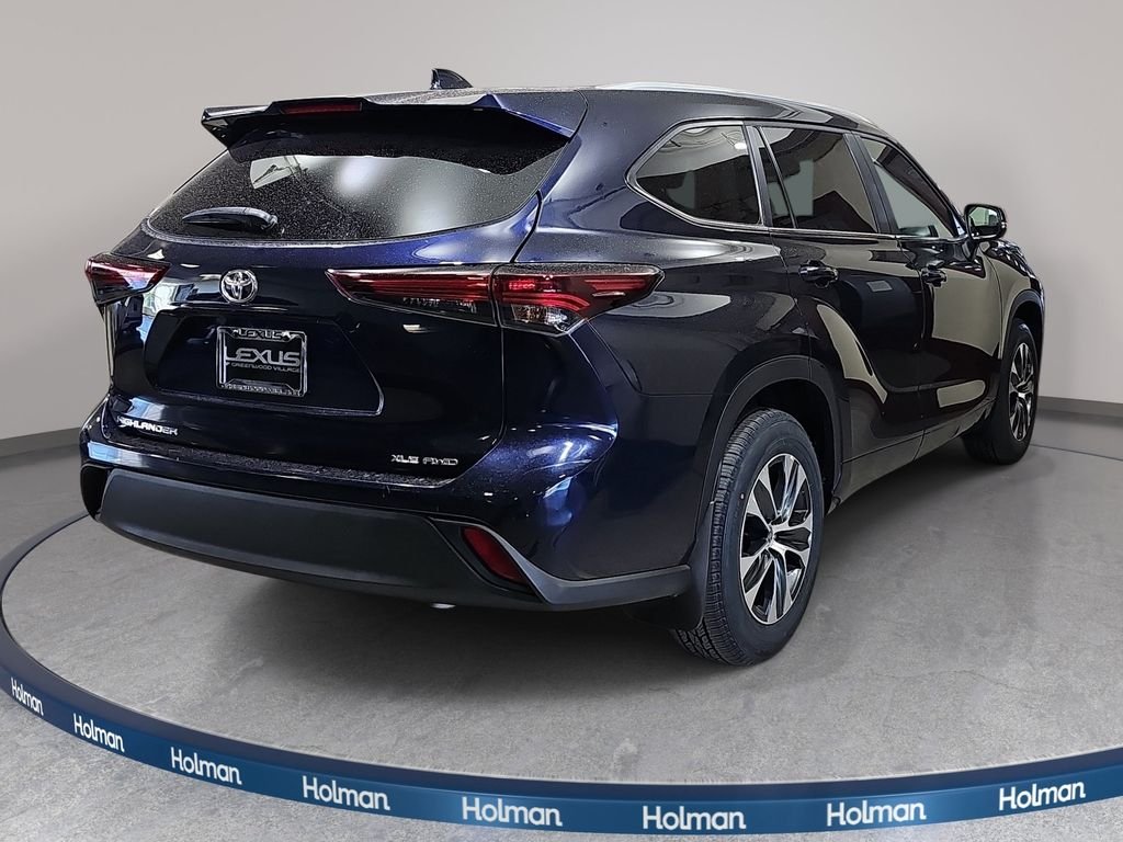 Used 2025 Blue Toyota XLE image 6