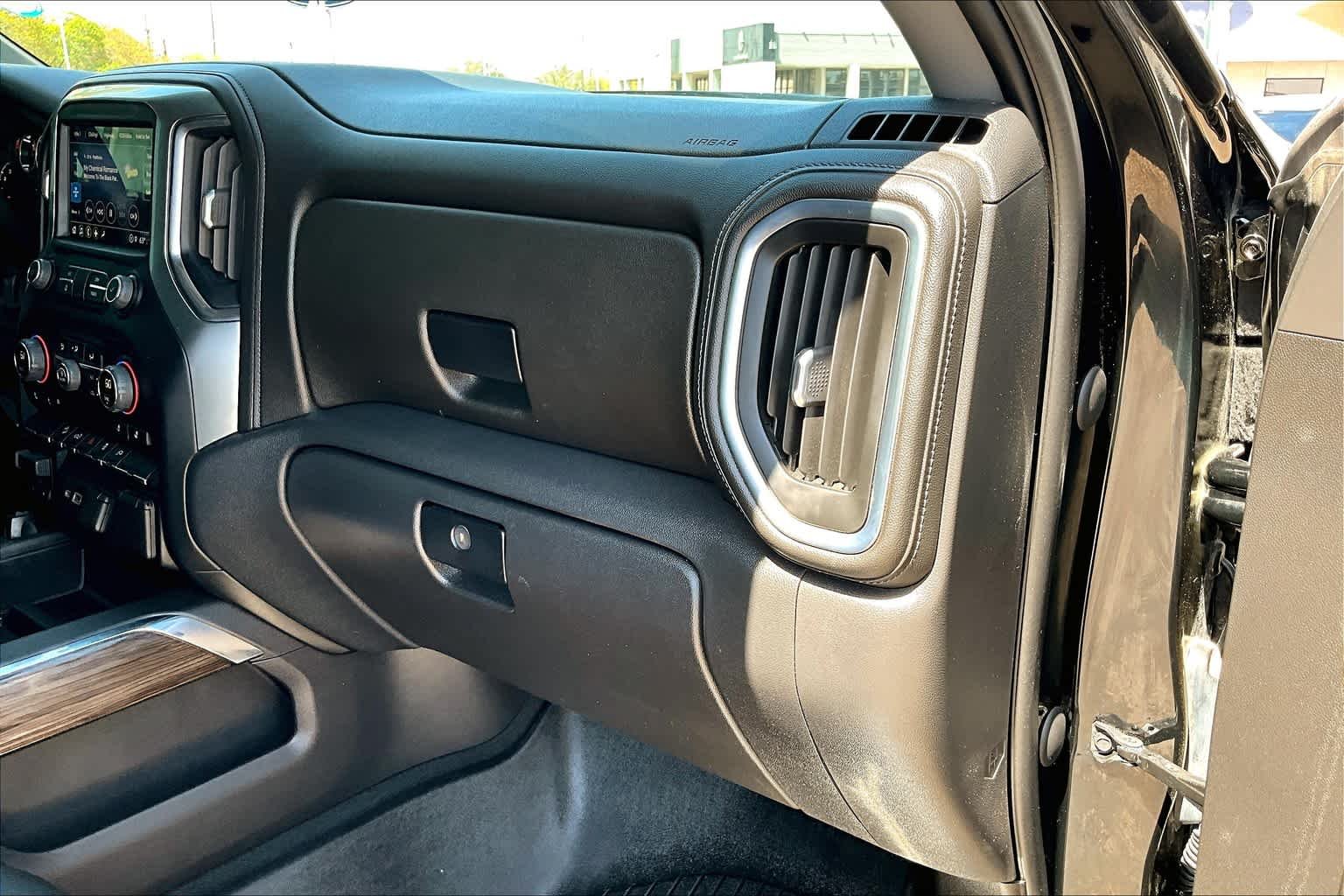 Used 2022 Black Chevrolet RST image 18