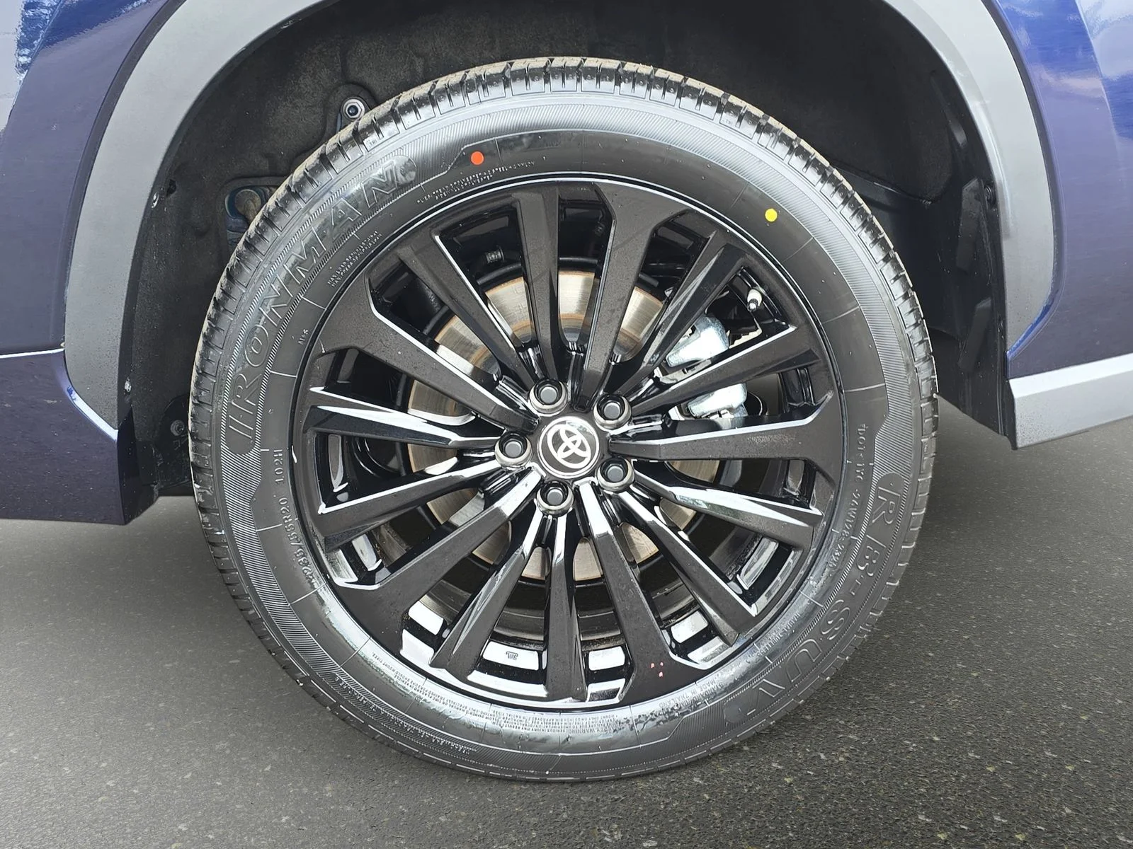 2025 Toyota Highlander XSE - Photo 33