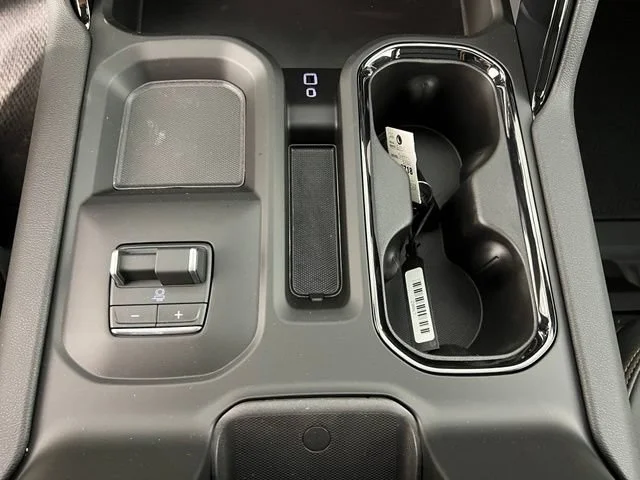 2026 GMC Sierra 2500HD AT4 - Photo 27