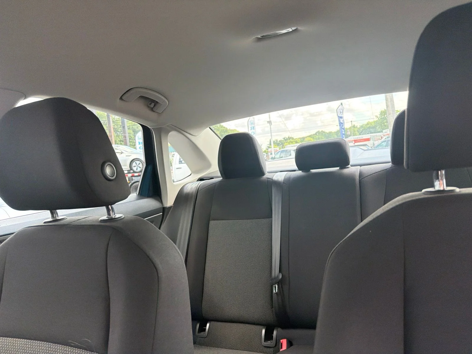 Used 2019 Blue Volkswagen 1.4T S image 14