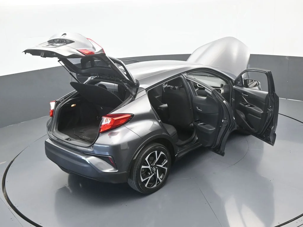Used 2019 Magnetic Gray Metallic Toyota XLE image 59