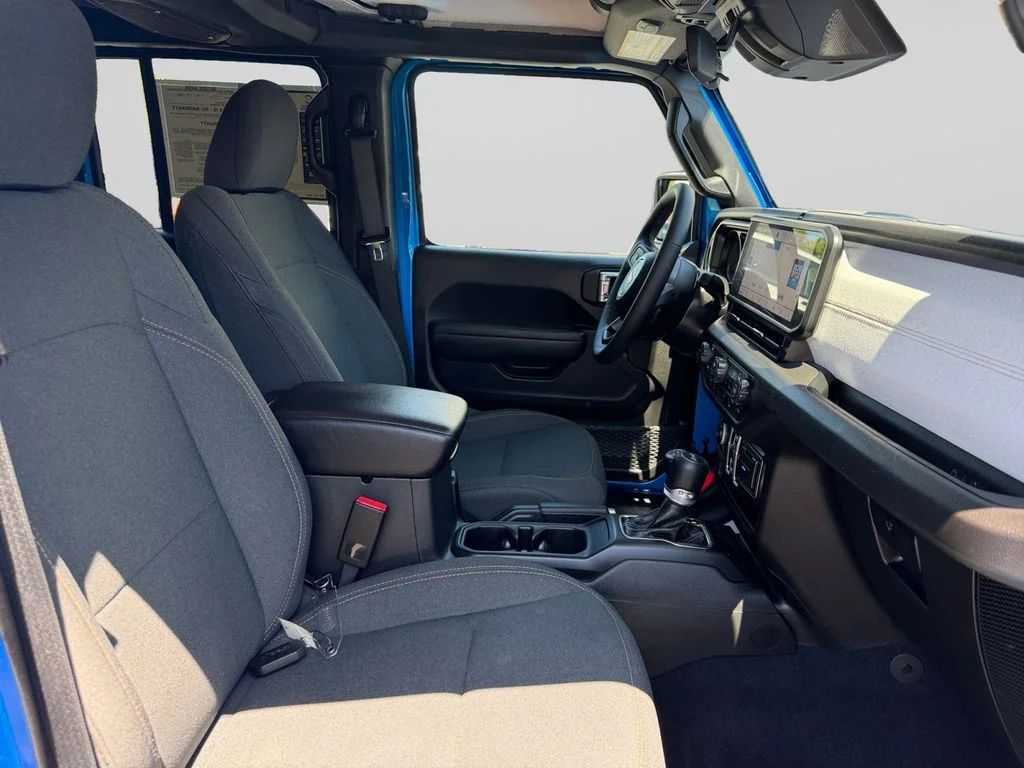 Used 2026 Blue Jeep Sport S image 17