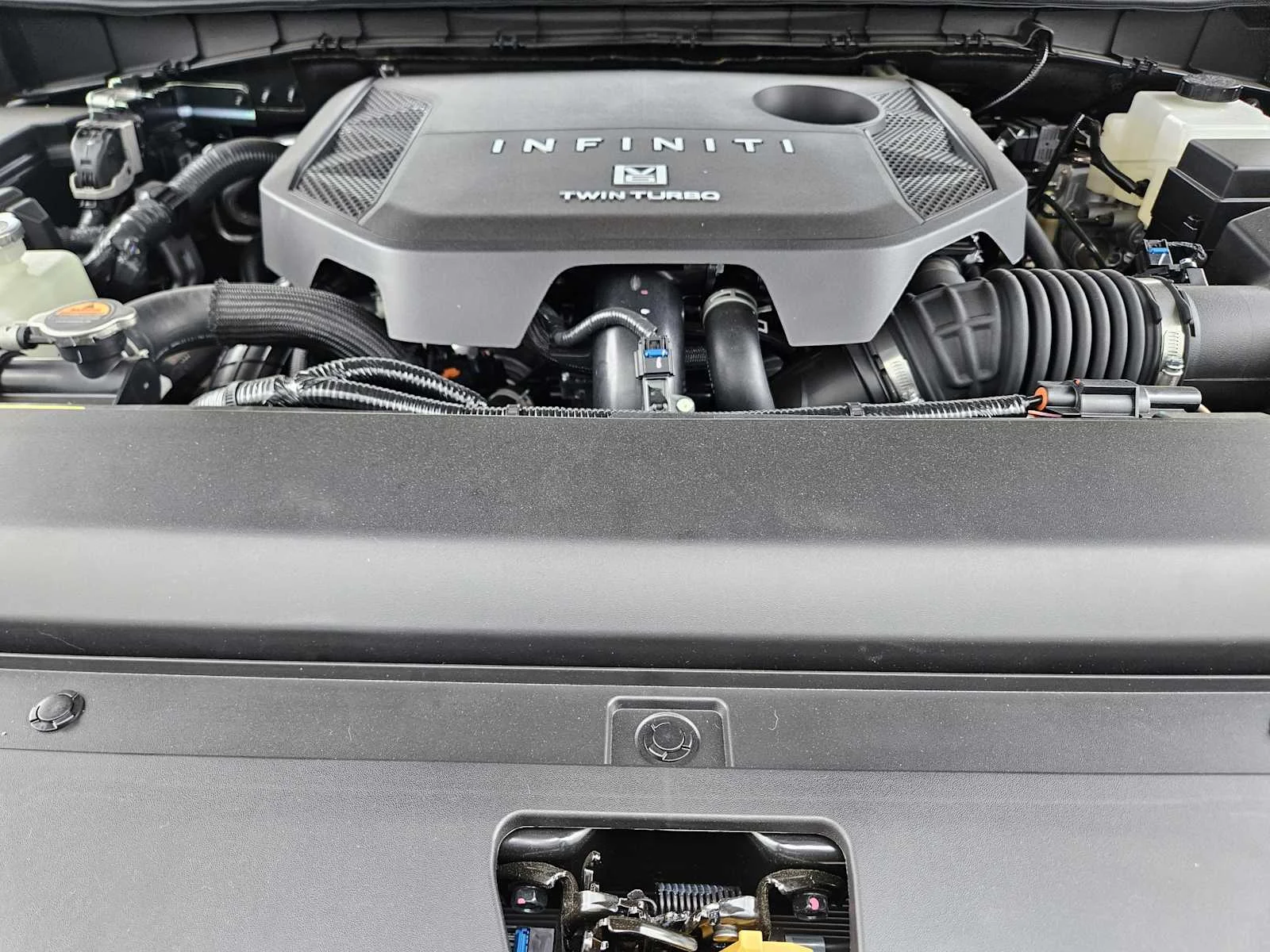 New 2026 DYNAMIC METAL INFINITI Sport 4WD image 23