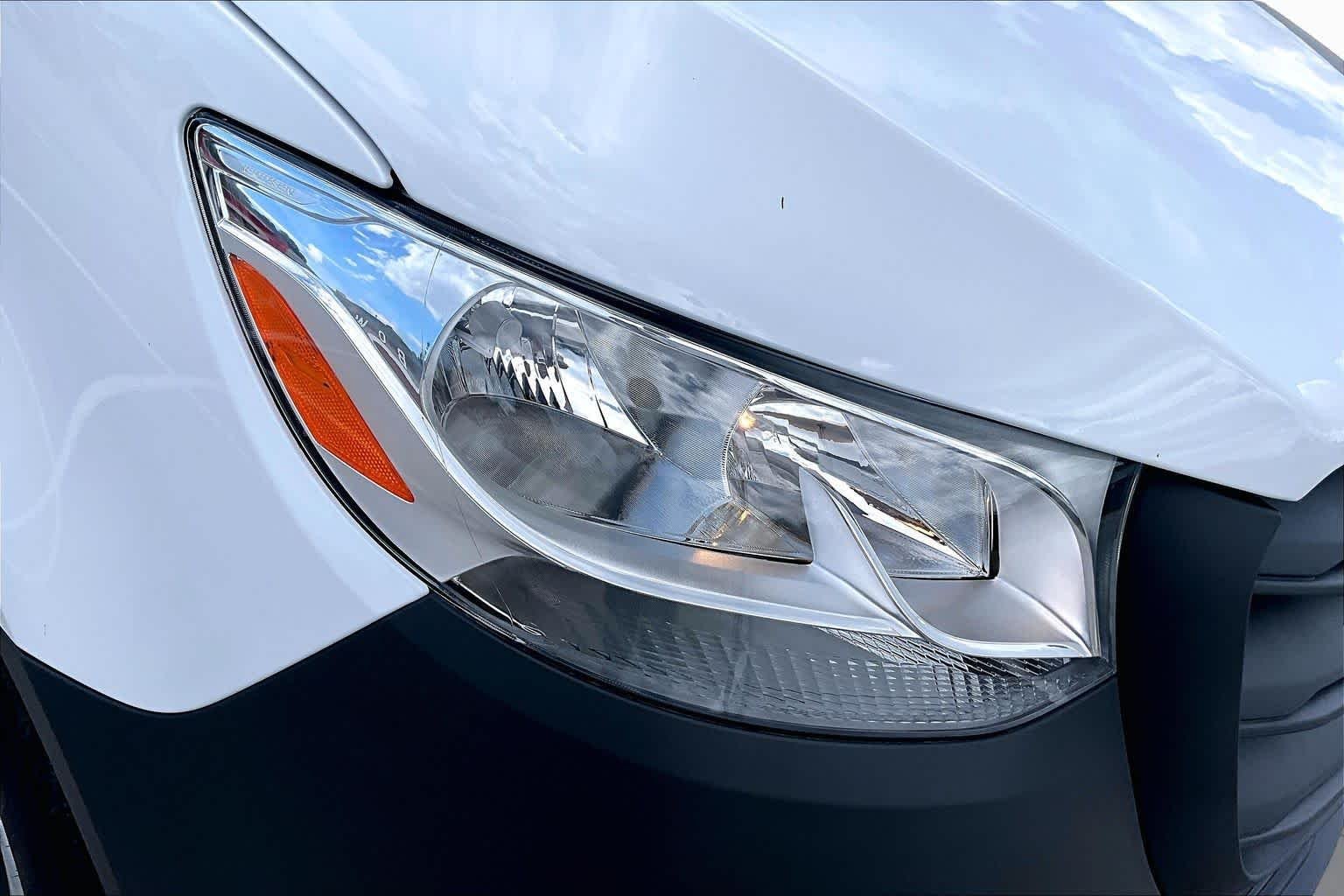 New 2026 Arctic White Mercedes-Benz  image 13