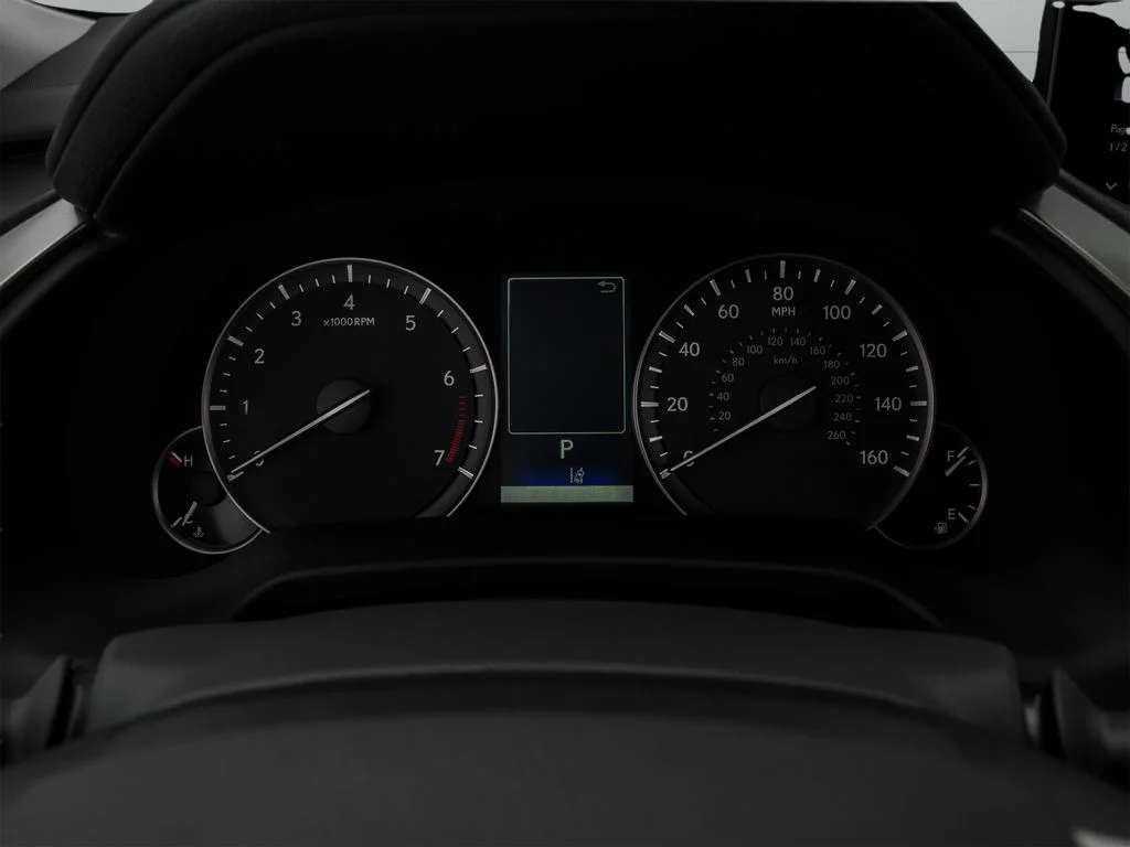 Used 2017 White Lexus 350 image 21
