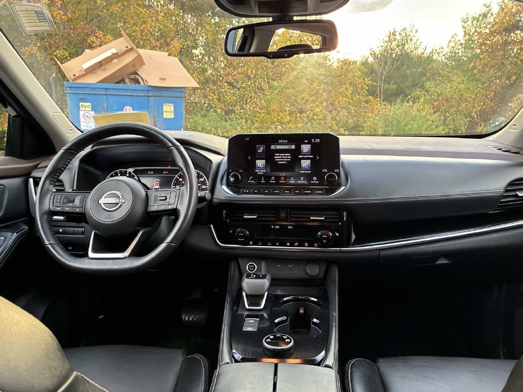 Used 2023 Black Nissan SL image 18