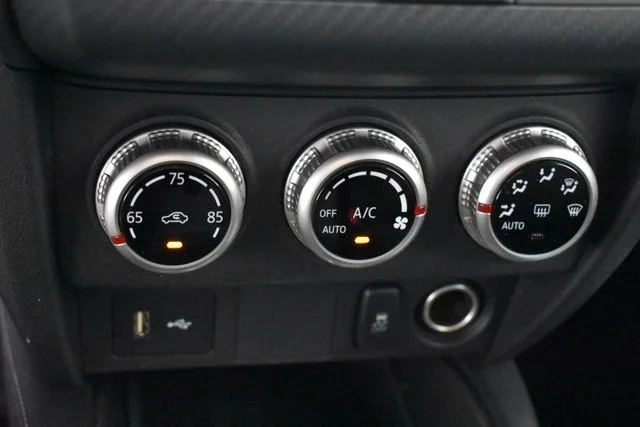 Used 2025 Gray Mitsubishi 2.0 ES image 29
