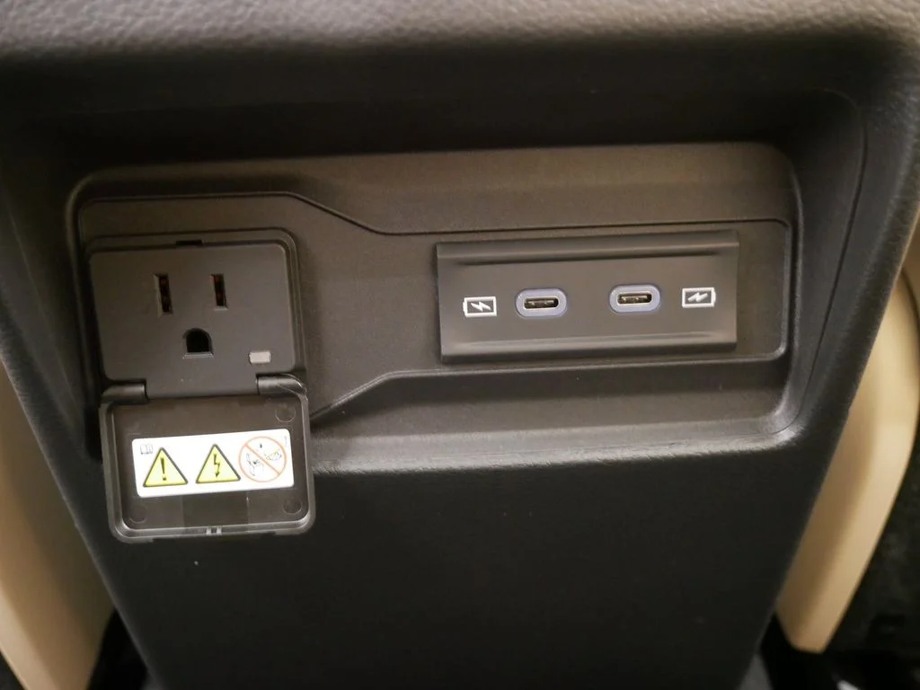 New 2027 Bright White Clearcoat Jeep Limited image 16