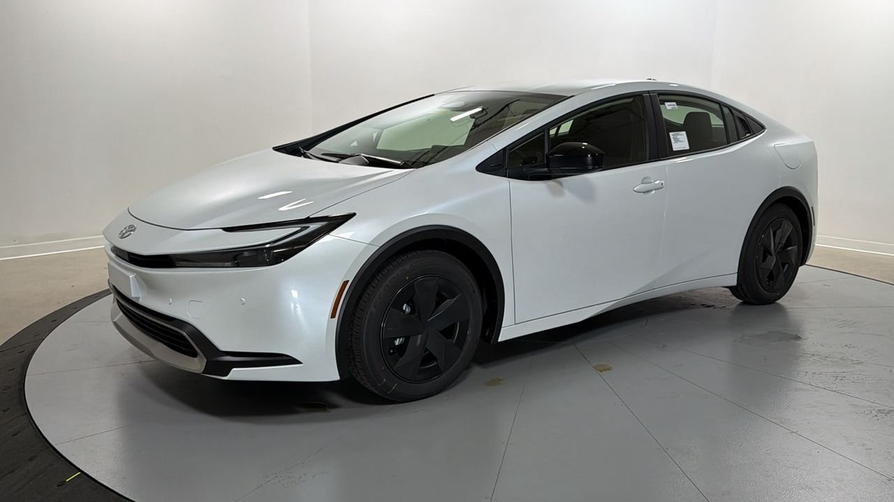 2026 Toyota Prius Plug-in Hybrid  SE
