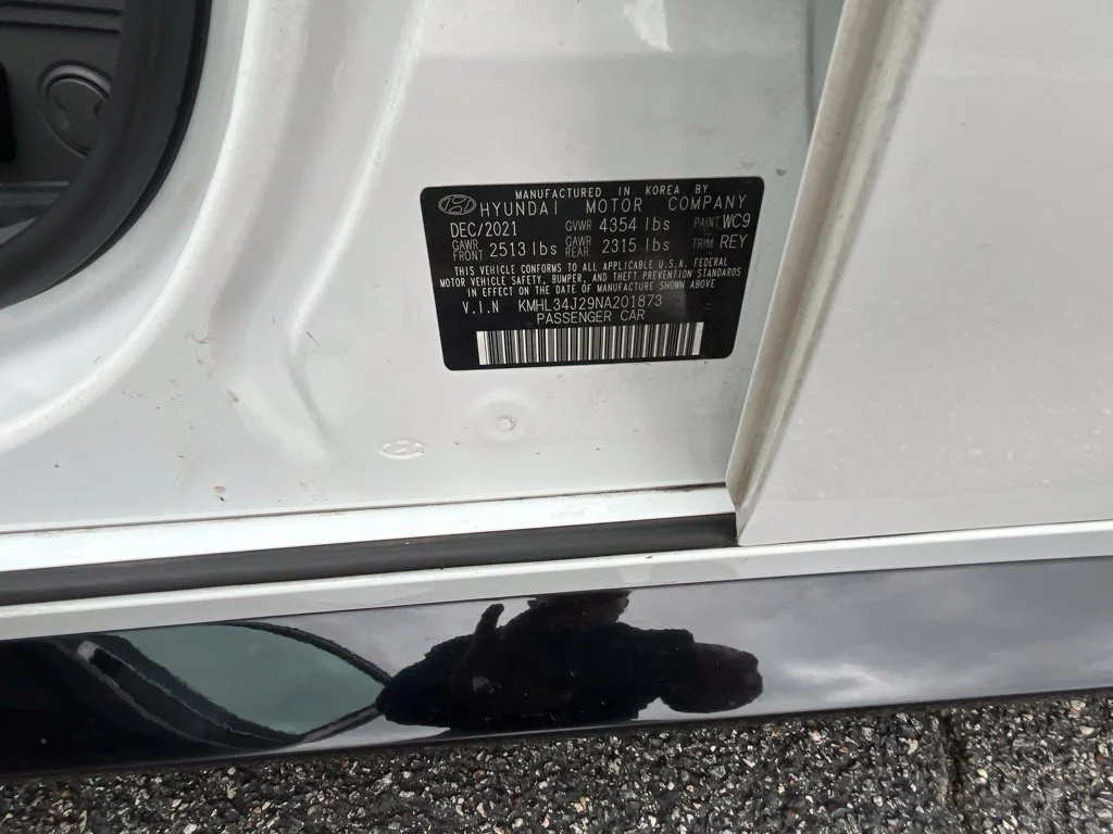 Used 2022 Gray Hyundai Limited image 38