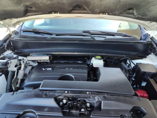 Used 2020 White Nissan Platinum image 38