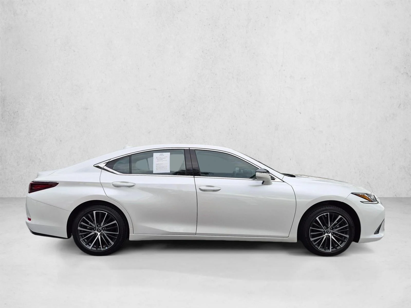Certified Used 2025 Eminent White Pearl Lexus ES 350 image 4