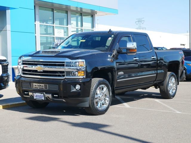 Used 2019 Chevrolet Silverado 2500HD High Country with VIN 1GC1KUEY8KF153956 for sale in Roseville, Minnesota