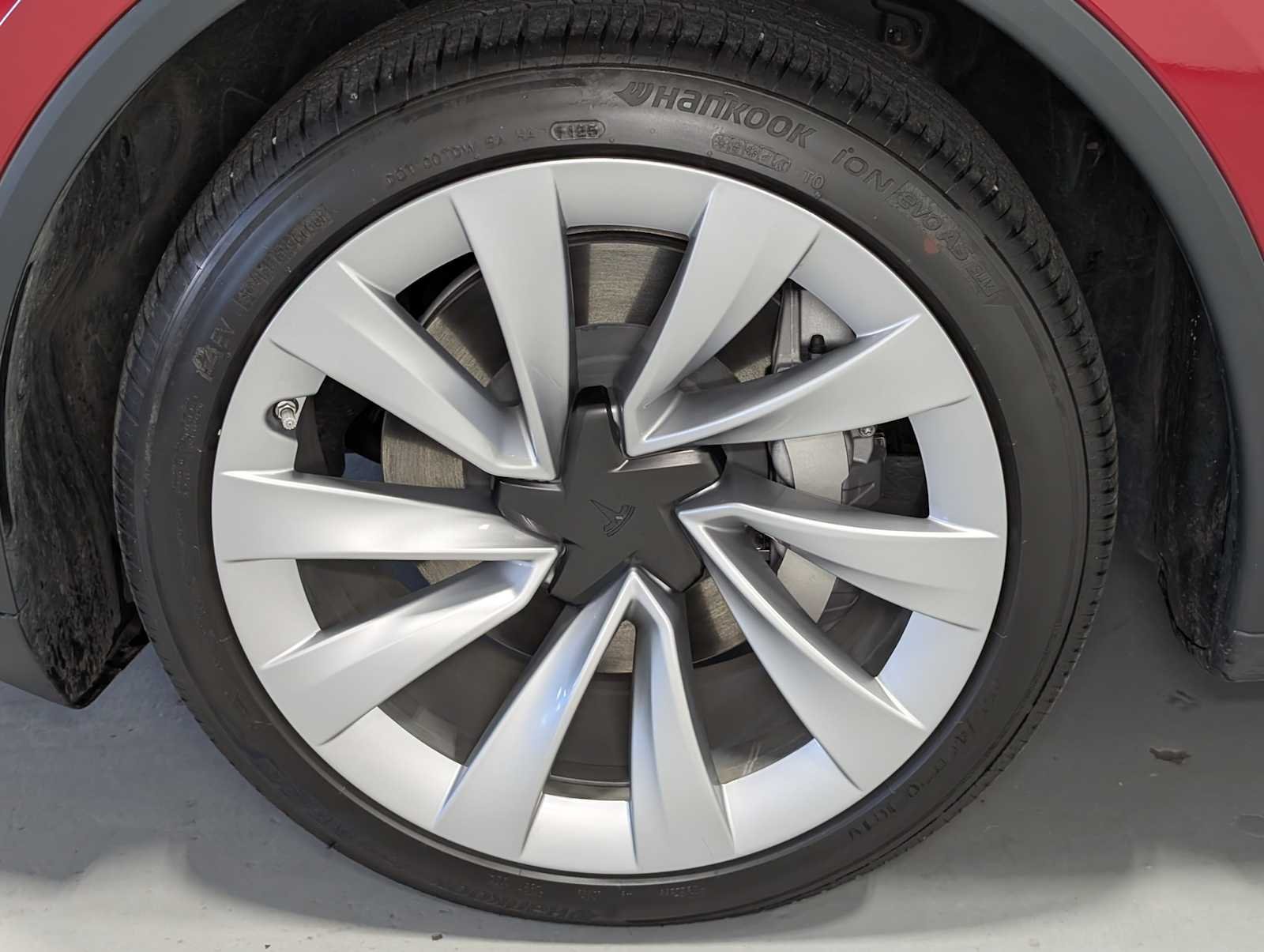 Used 2026  Tesla  image 3
