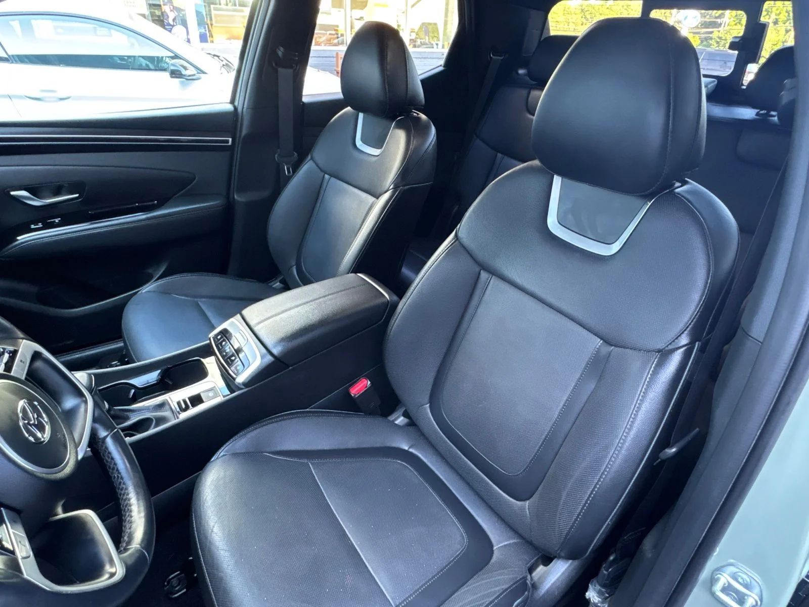 Used 2023 Green Hyundai Limited image 9