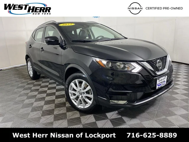 2022 Nissan Rogue Sport SV