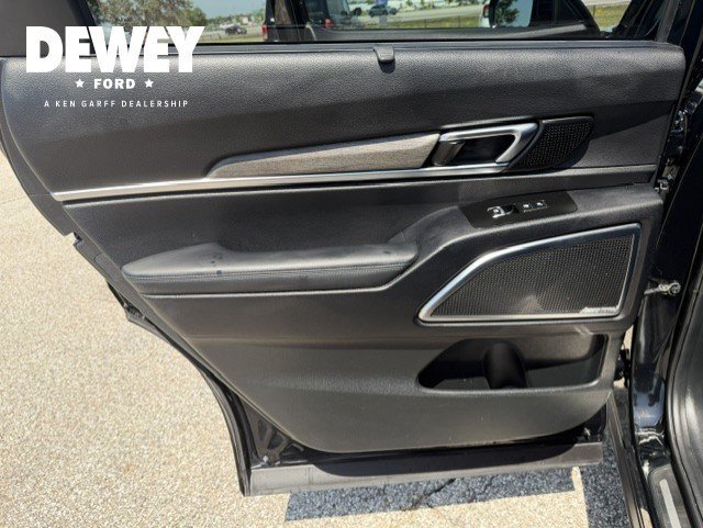Used 2022 Ebony Black Kia SX image 26