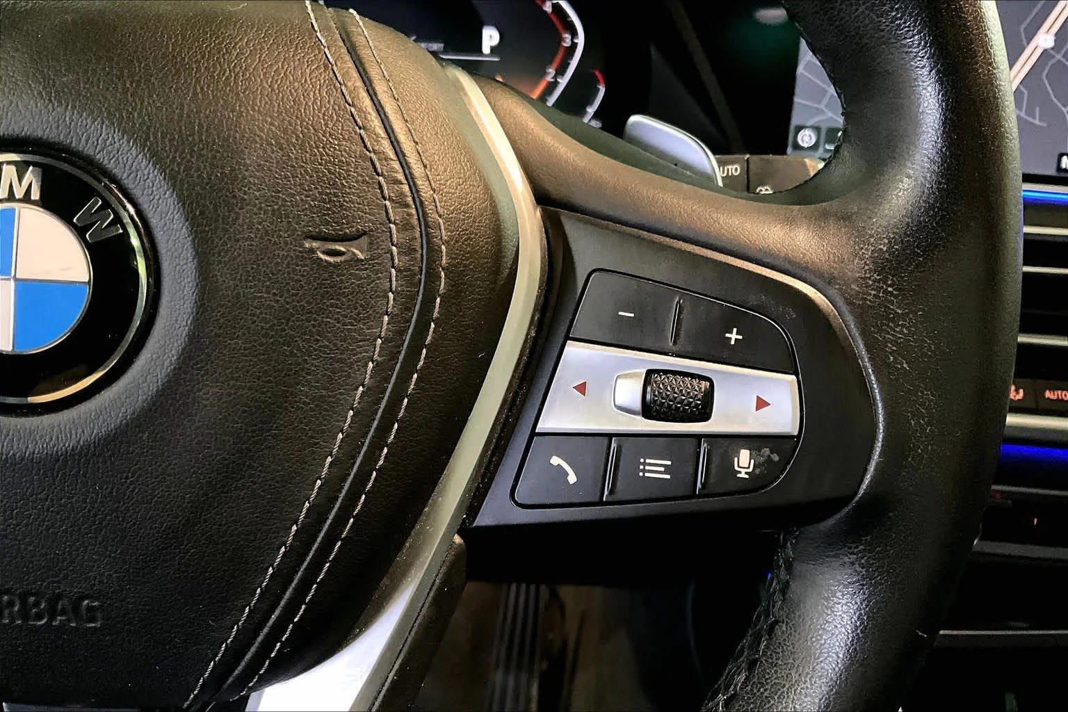 Certified Used 2019 Jet Black BMW xDrive40i image 47
