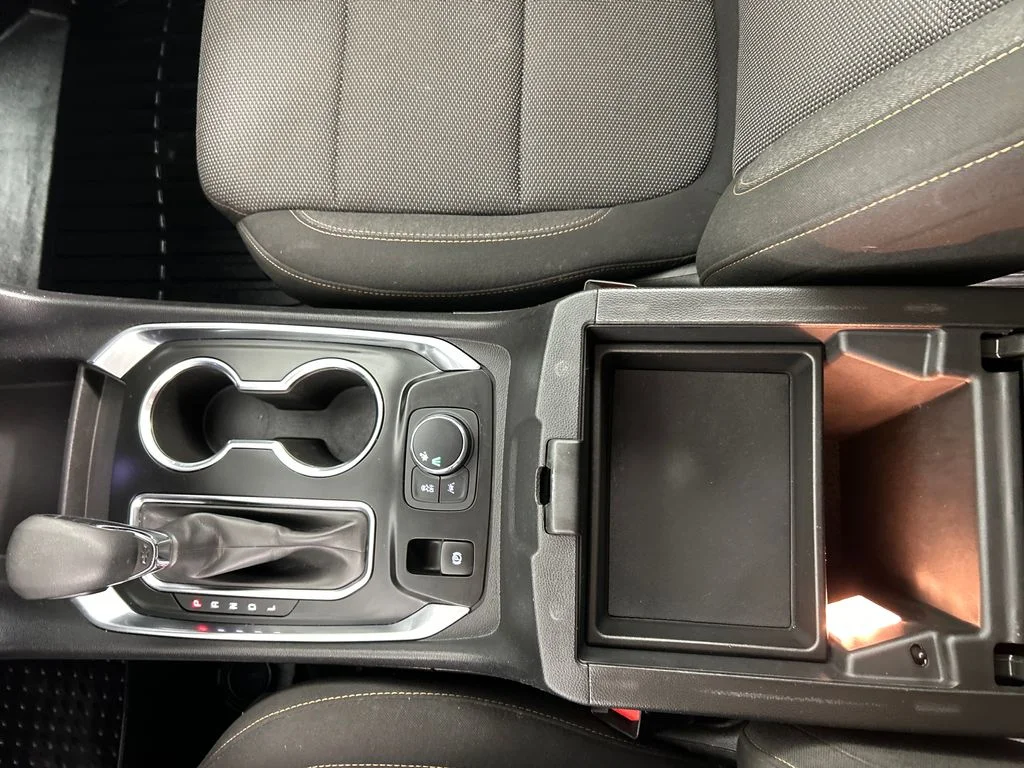 Used 2021 Gray Chevrolet LT image 15