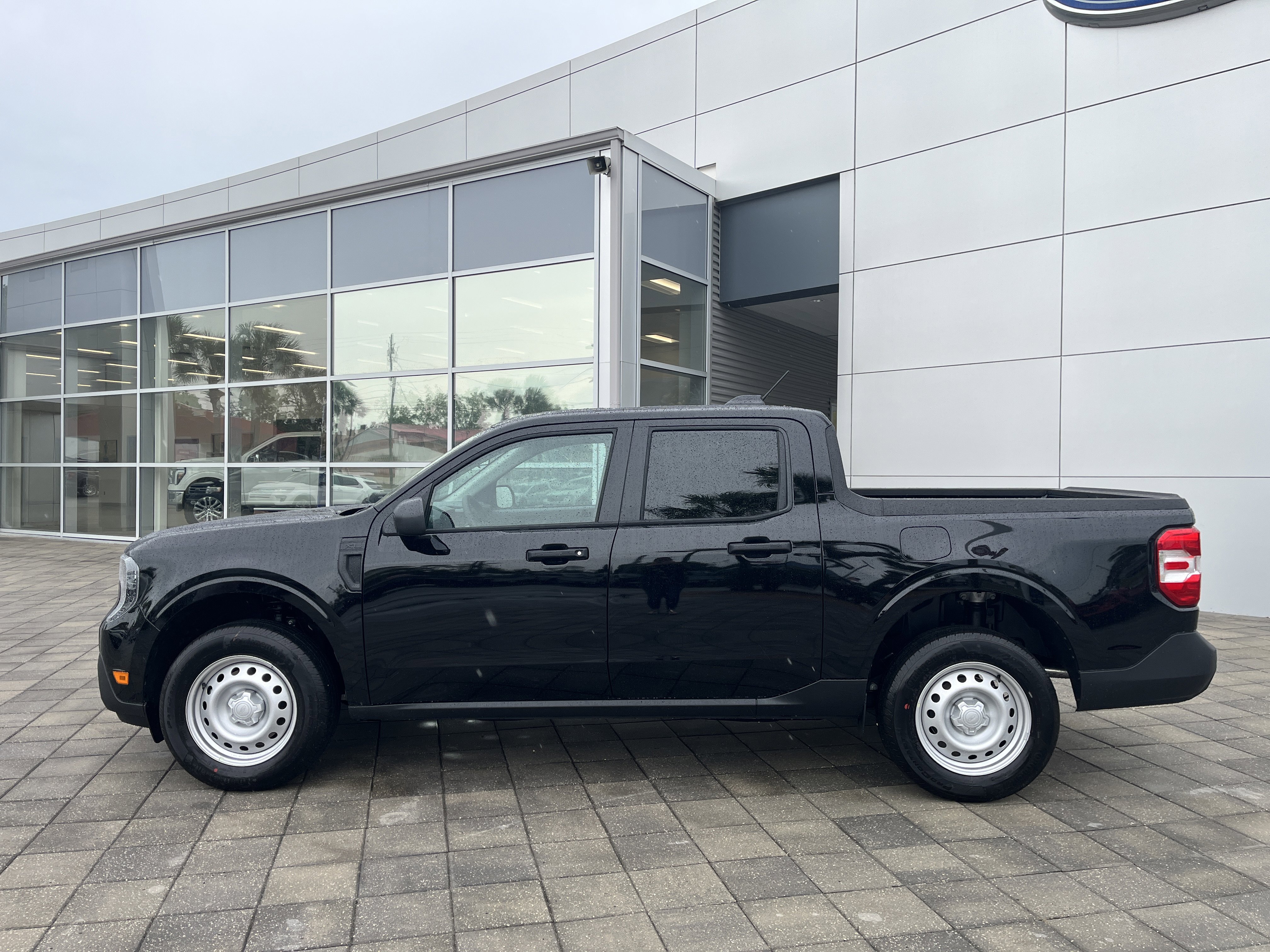 New 2026 Shadow Black Ford XL image 3